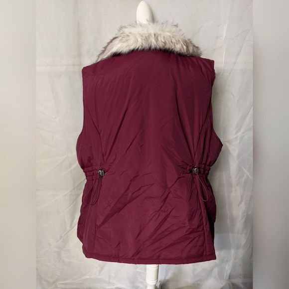 Croft & Barrow winter vest faux fur collar - Picture 2 of 5